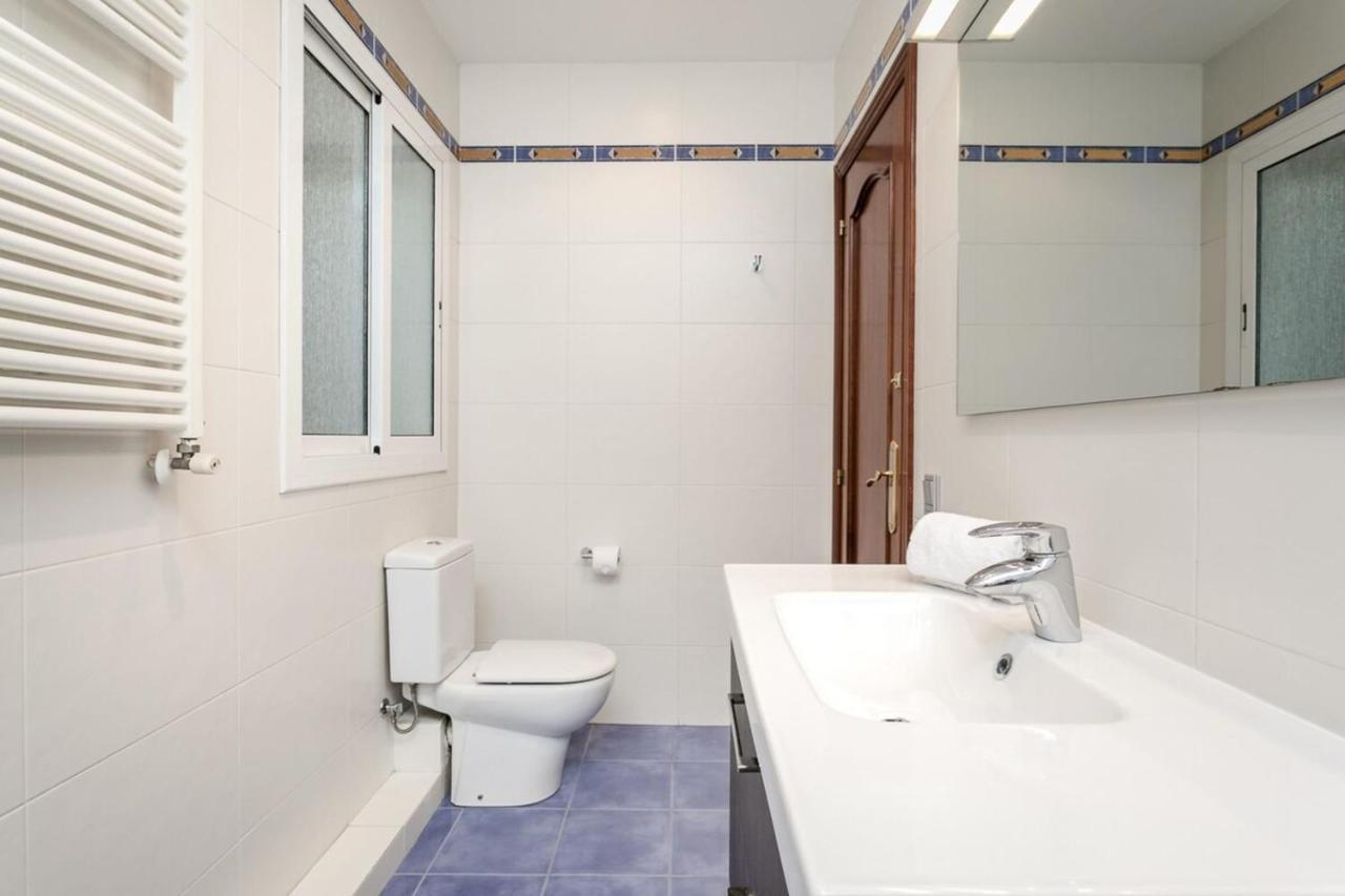 Fantastic 2 Bedroom 5 Minutes By Car From Plaza Catalunya Barcelona Exterior photo